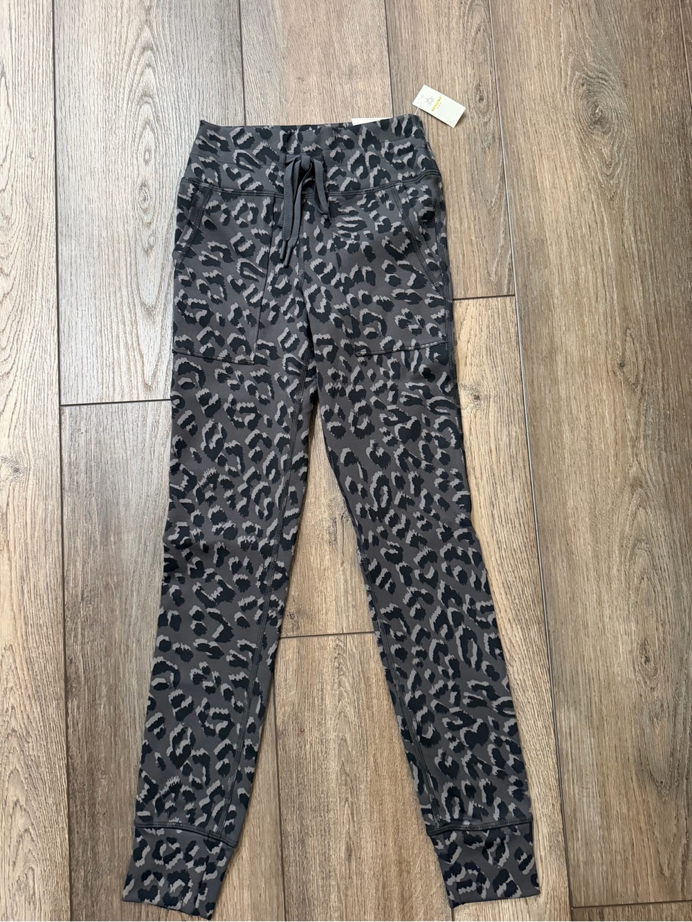 NWT Offline by Aerie Charcoal Black Women’s Hi- Rise Leopard Print Leggings XS